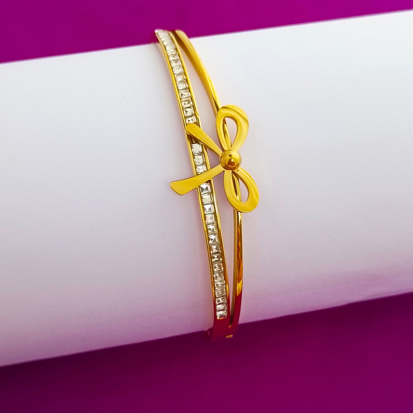Bow Zircon Anti-Tarnish Golden Bracelet