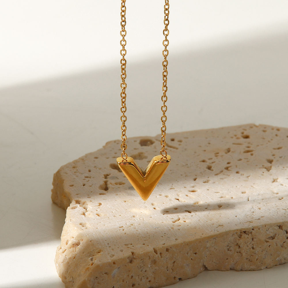 Luxury V Shape Pendant Necklace – 18K Gold Plated