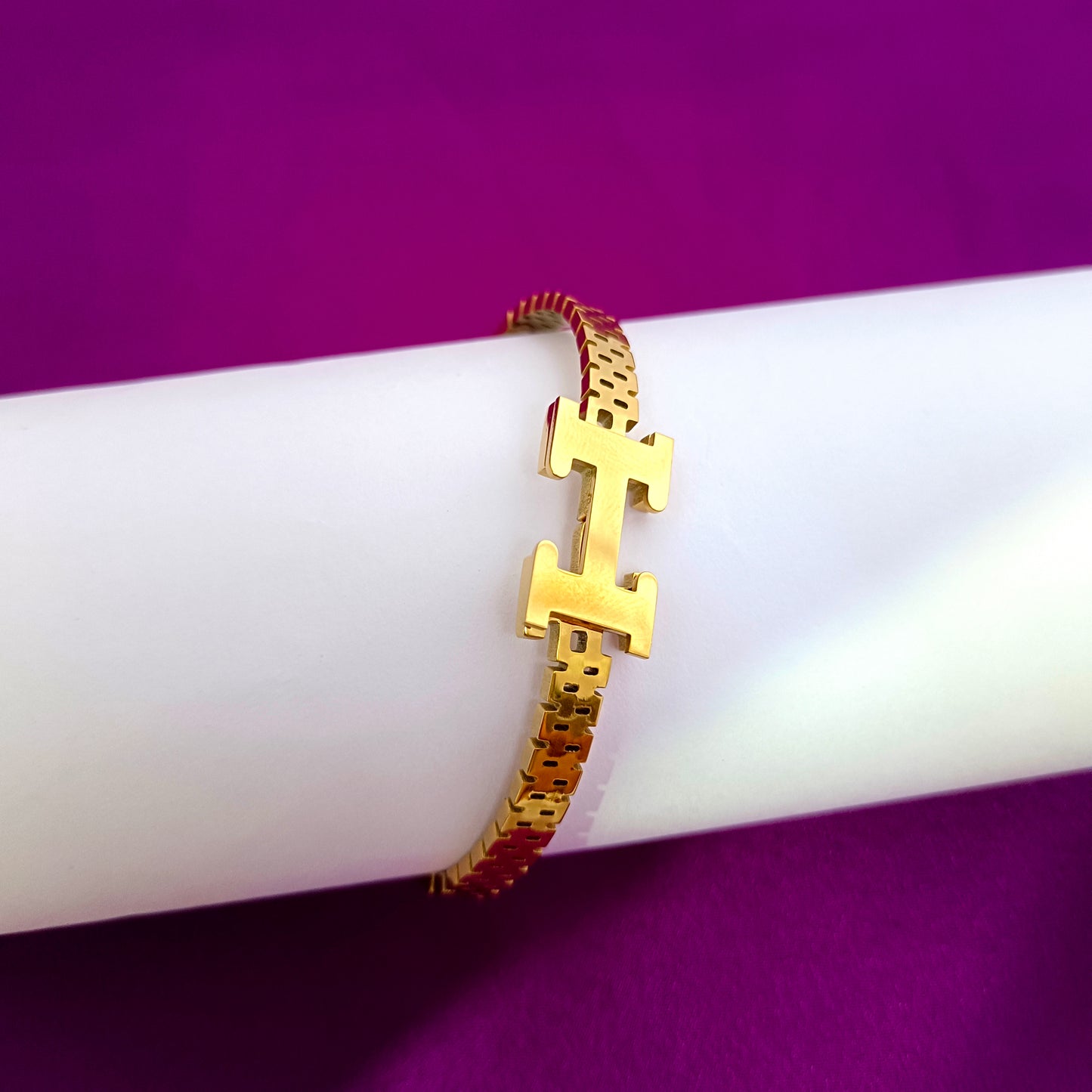 H Detay 18K Gold-Plated Bracelet – Minimalist Luxury Bangle