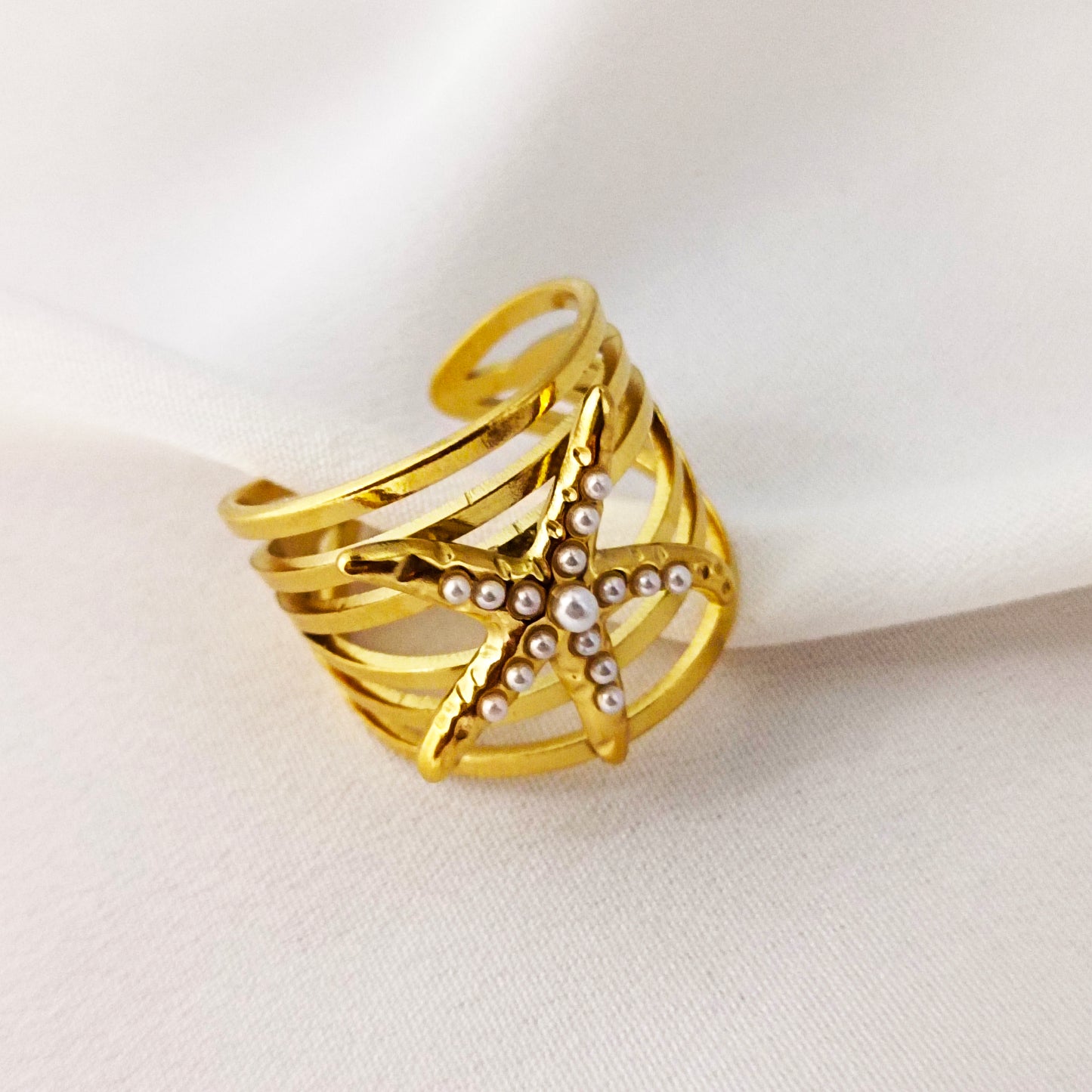 Gold Starfish Ring – 18K Gold-Plated Adjustable Ring