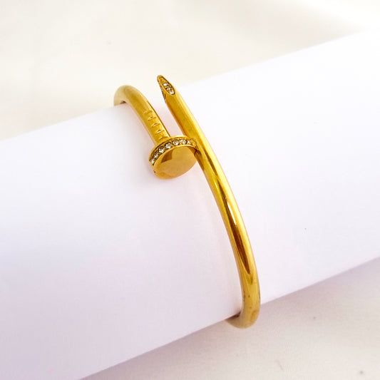 8K Gold-Plated Heart Nail Bracelet – Polished Stainless Steel