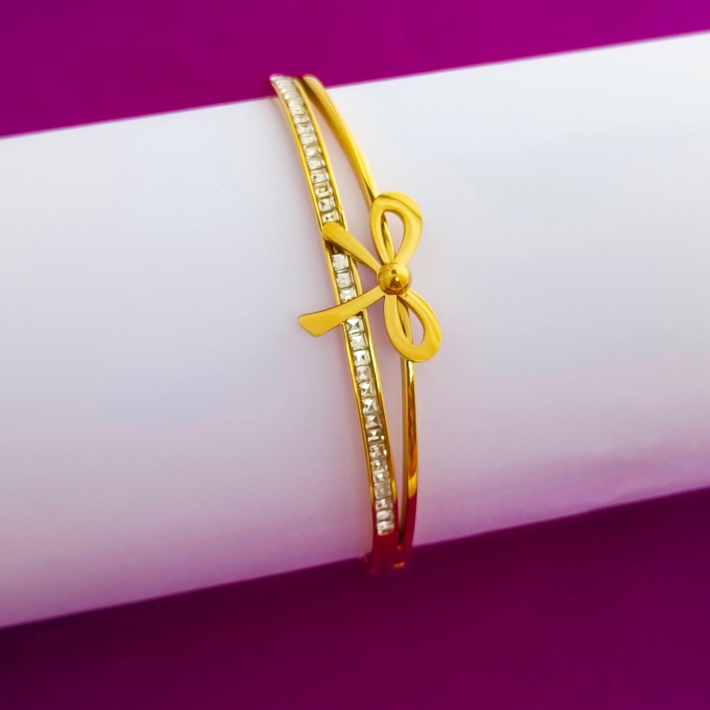 Bow Zircon Anti-Tarnish Golden Bracelet
