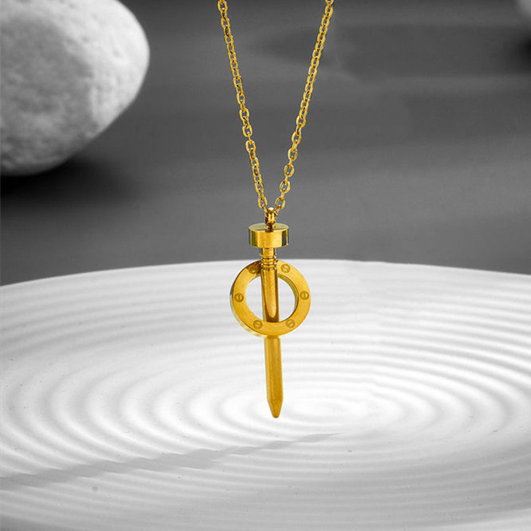 18K Gold-Plated Titanium Steel Curved Sickle-Shaped Nail Necklace