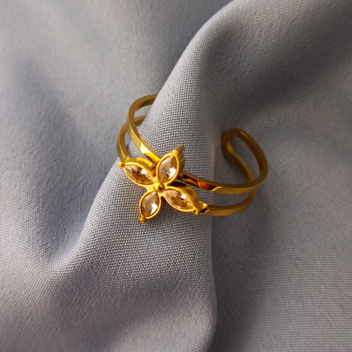 Flower Zirconia Ring – 18K Gold-Plated Adjustable Ring