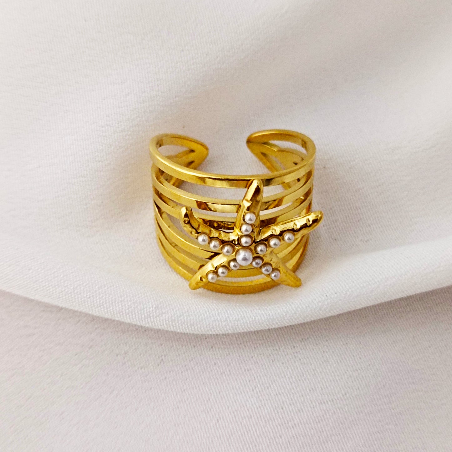 Gold Starfish Ring – 18K Gold-Plated Adjustable Ring