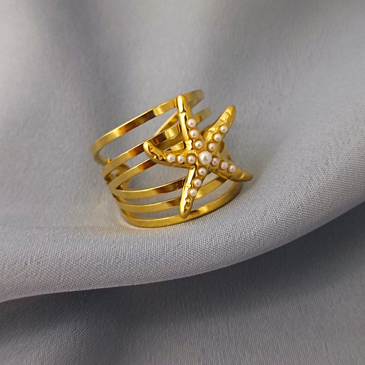 Gold Starfish Ring – 18K Gold-Plated Adjustable Ring