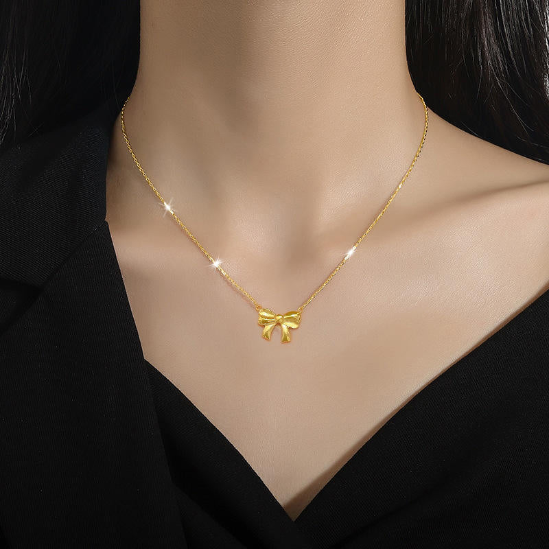 Minimalist Bow Necklace – 18K Gold Plated